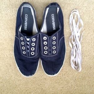 Navy sneakers by Converse